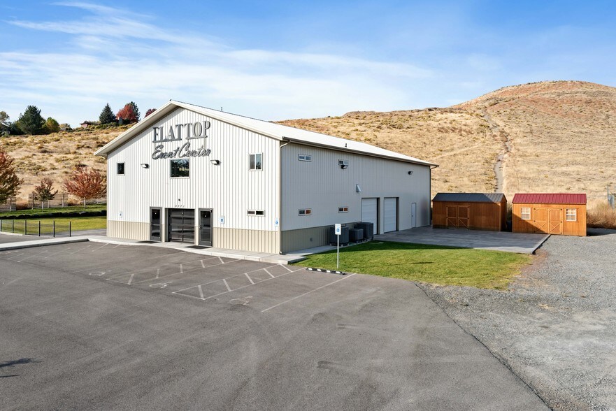 4771 W Van Giesen St, West Richland, WA à vendre - Photo du bâtiment - Image 2 de 22