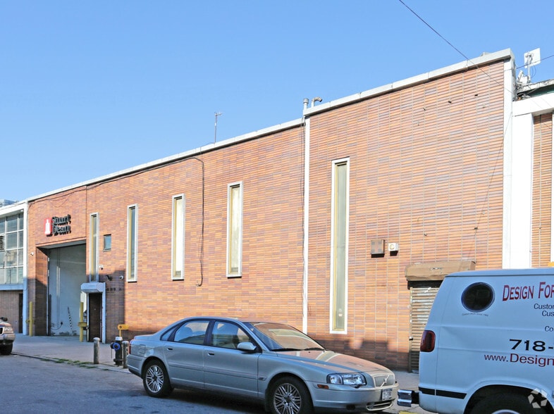 4345 9th St, Long Island City, NY for lease - Building Photo - Image 3 of 3