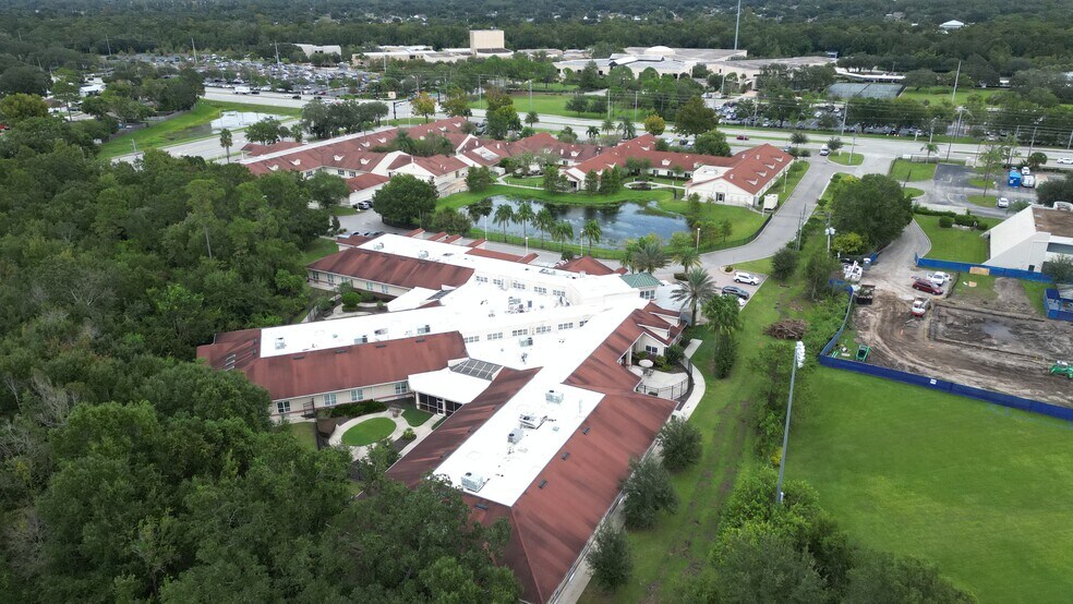 654 N Econlockhatchee Trl, Orlando, FL for sale - Building Photo - Image 3 of 16