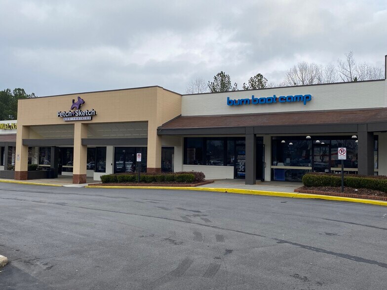 5450 Peachtree Pky, Norcross, GA à louer - Photo du bâtiment - Image 2 de 8