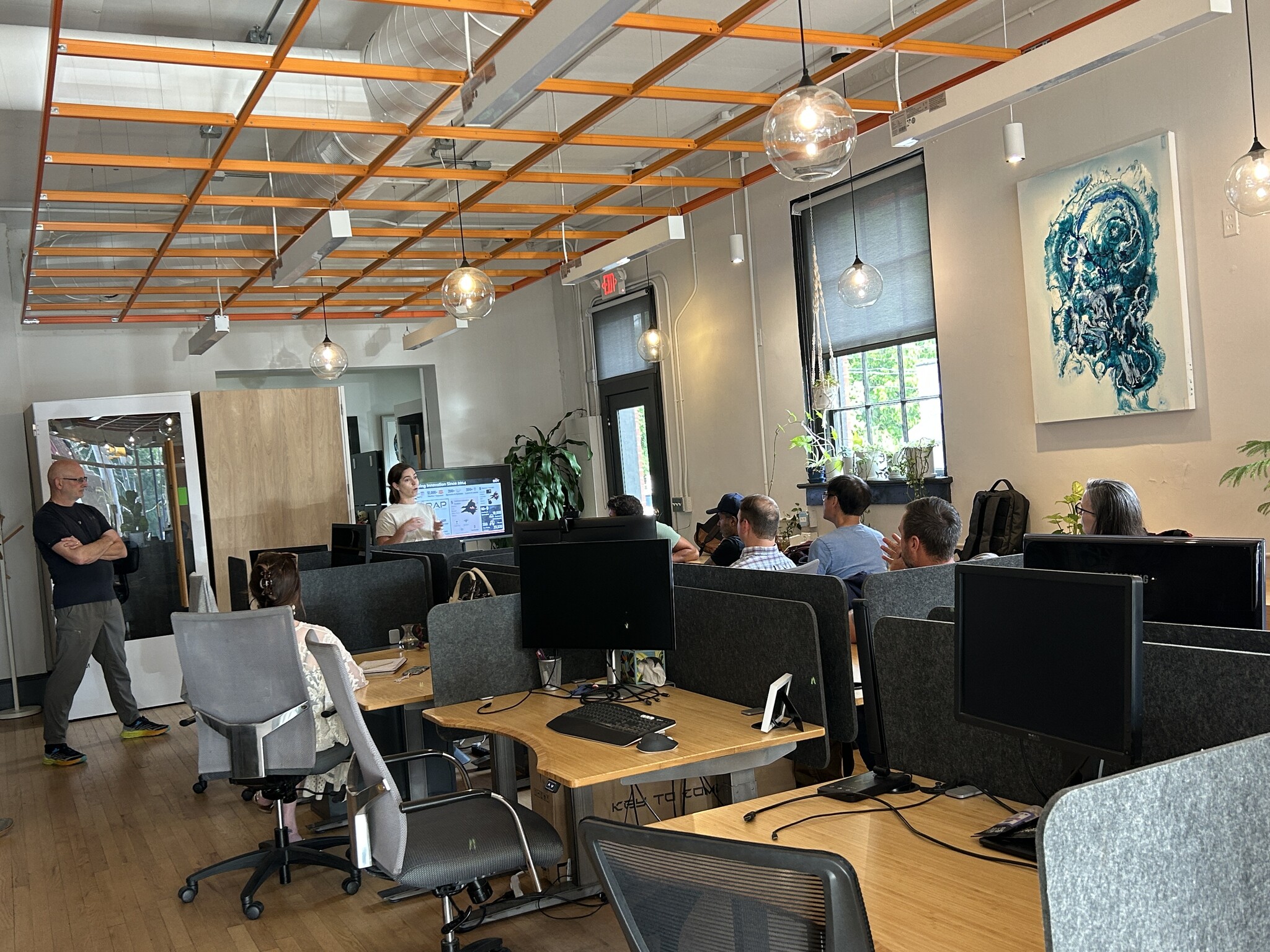 102 Hillsboro St, Pittsboro, NC for lease Interior Photo- Image 1 of 2