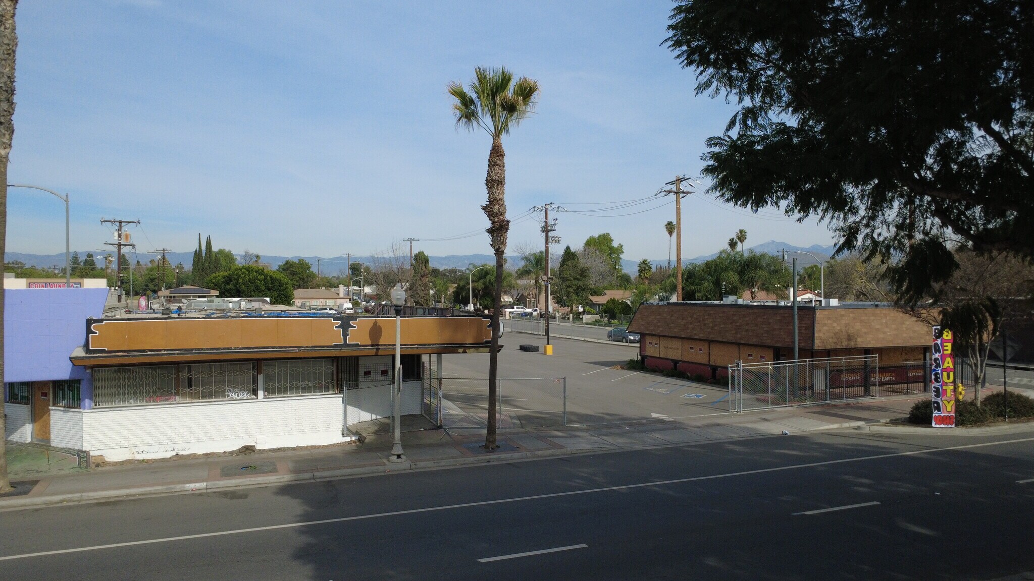 Mission & Rubidoux Value-Add Retail portfolio of 3 properties for sale on LoopNet.ca Building Photo- Image 1 of 14