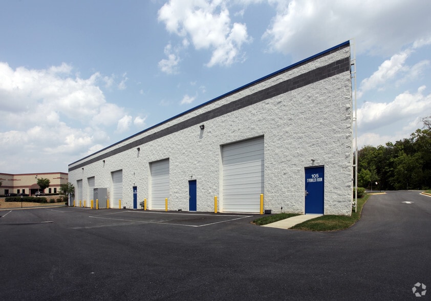 4851-4855 International Blvd, Frederick, MD à vendre - Photo du bâtiment - Image 3 de 8