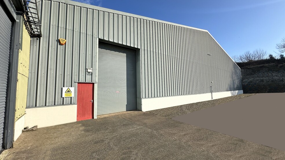 Woodmead Rd, Axminster à louer - Photo du bâtiment - Image 2 de 3