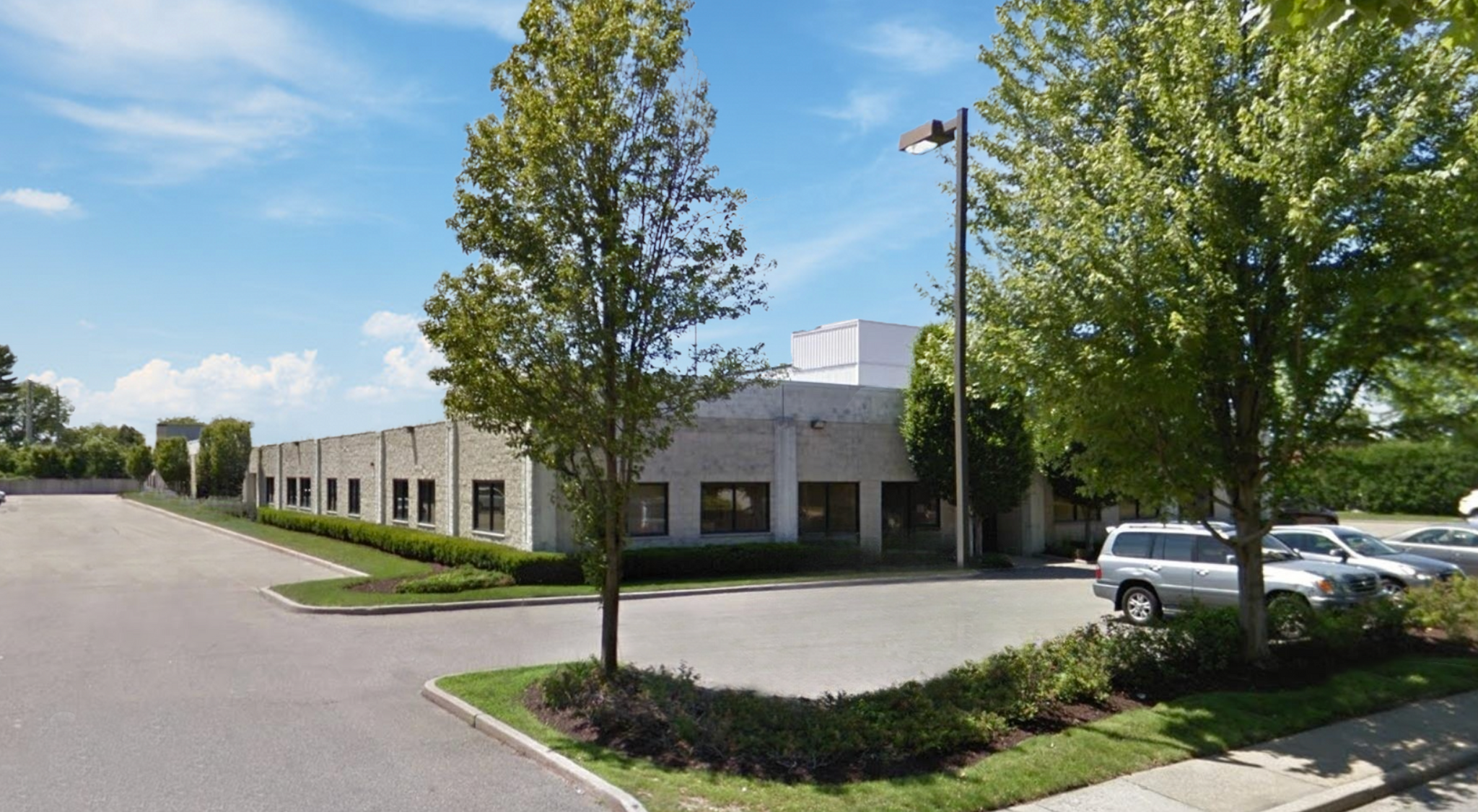 220 Miller Pl, Hicksville, NY for lease Building Photo- Image 1 of 5