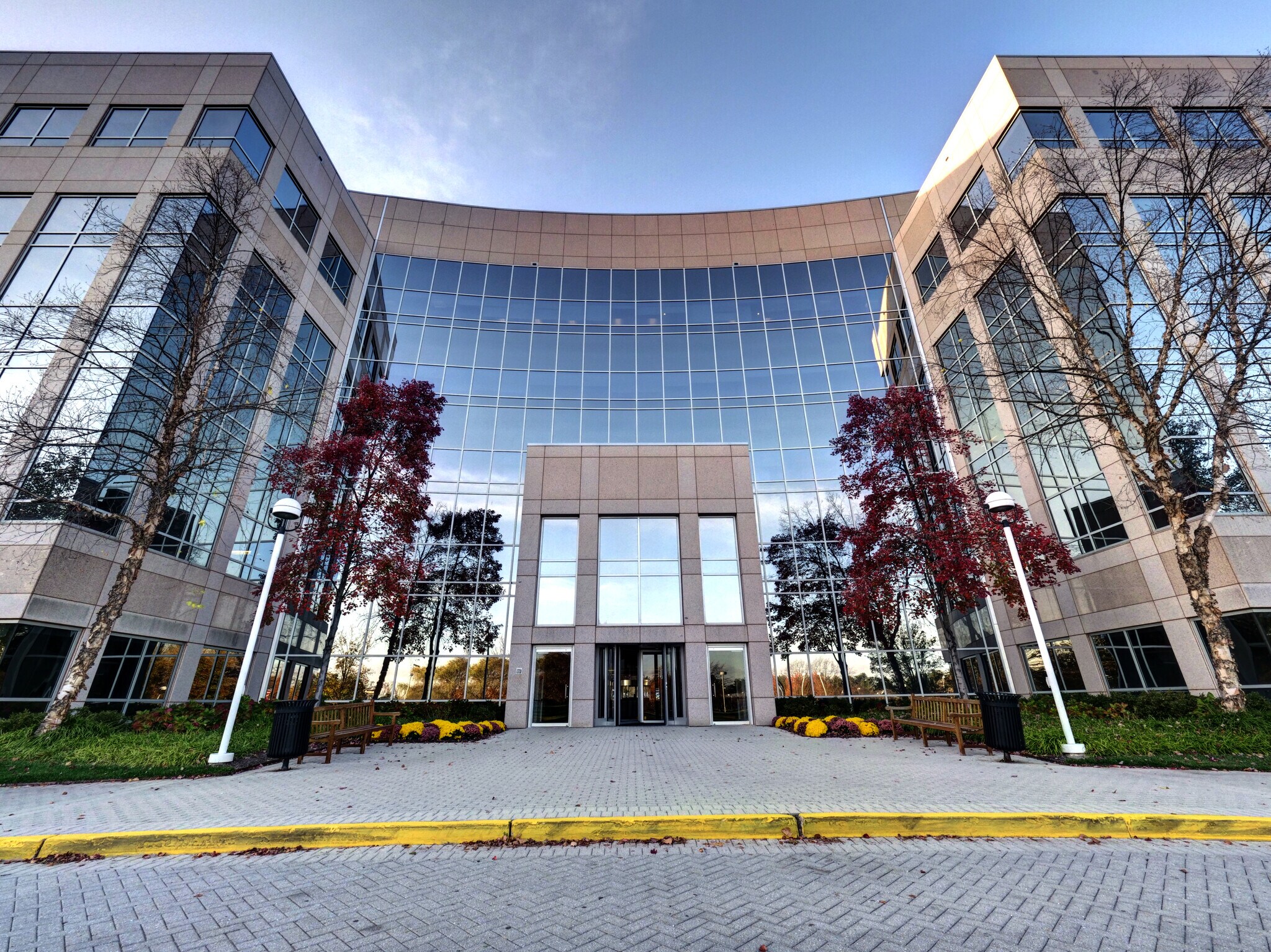 1 University Square Dr, Princeton, NJ à louer Photo du bâtiment- Image 1 de 22