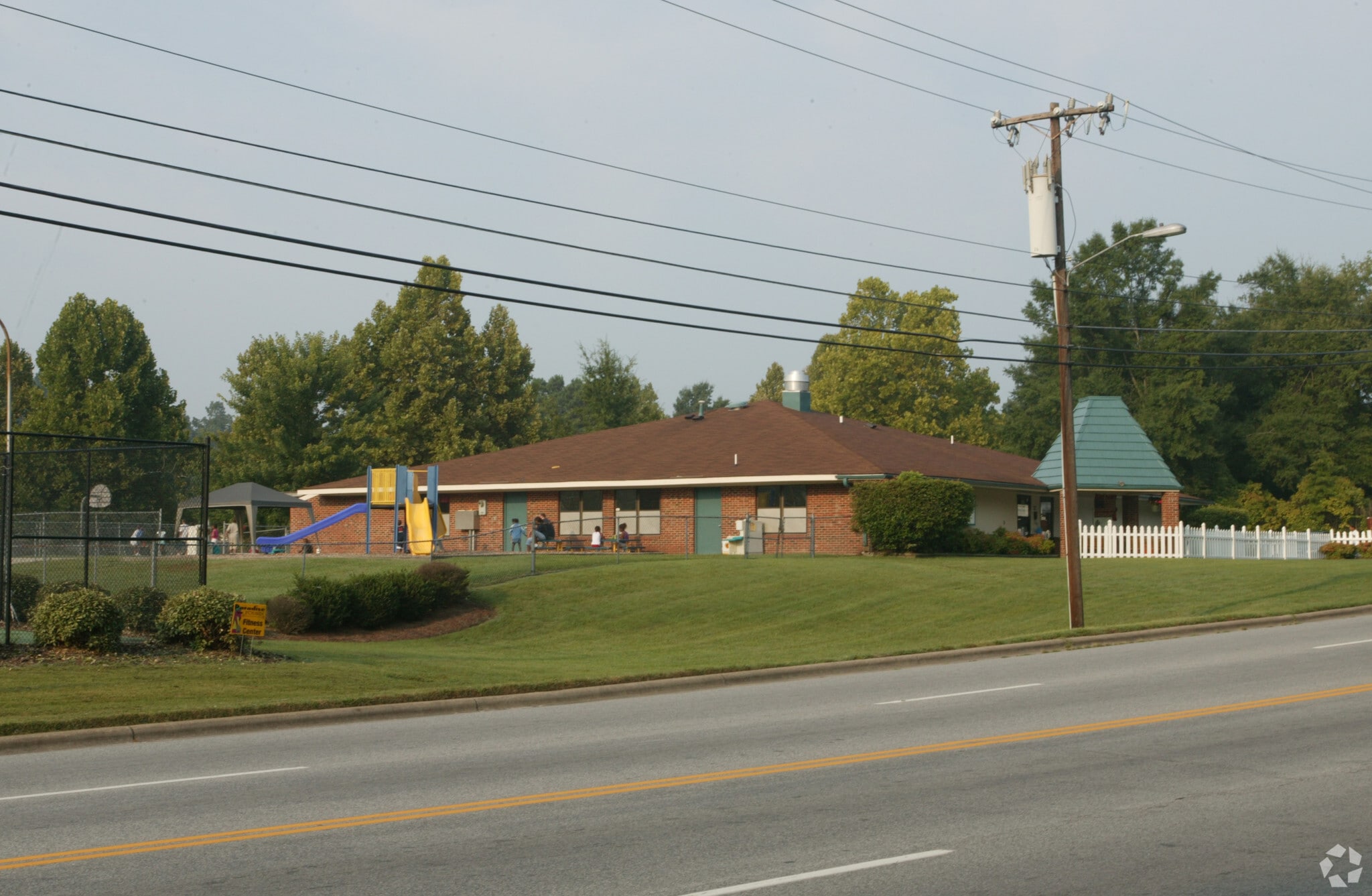337 W Vandalia Rd, Greensboro, NC for sale Primary Photo- Image 1 of 2