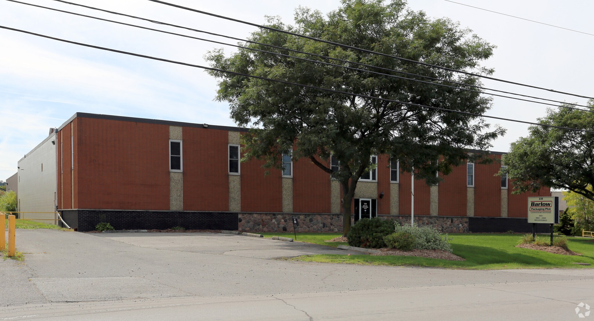 242 Arvin Av, Stoney Creek, ON à vendre Photo principale- Image 1 de 4