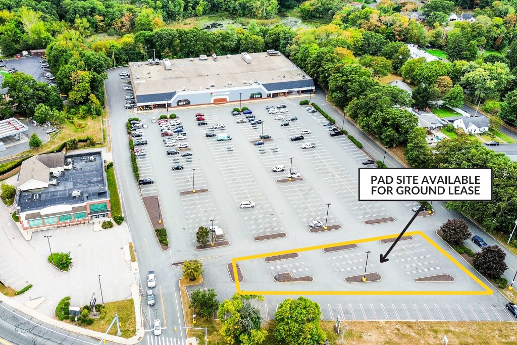 595 Smithfield Rd, North Smithfield, RI à louer Photo principale- Image 1 de 12