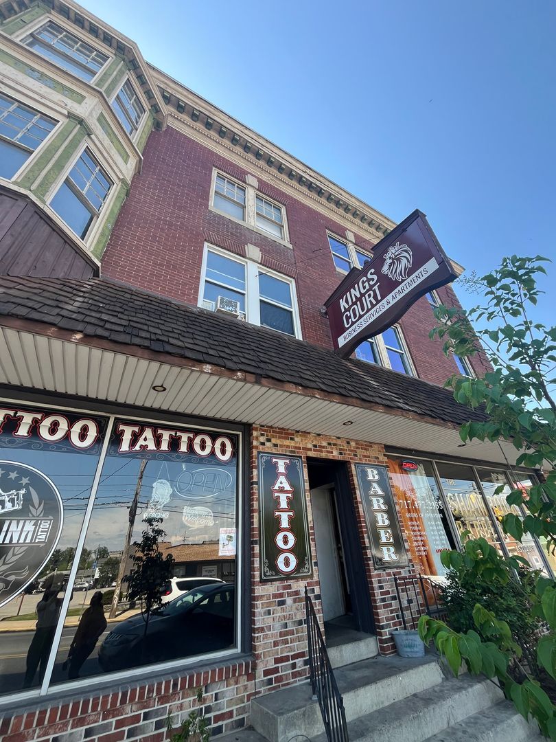 204-212 E King St, Shippensburg, PA for lease Interior Photo- Image 1 of 3