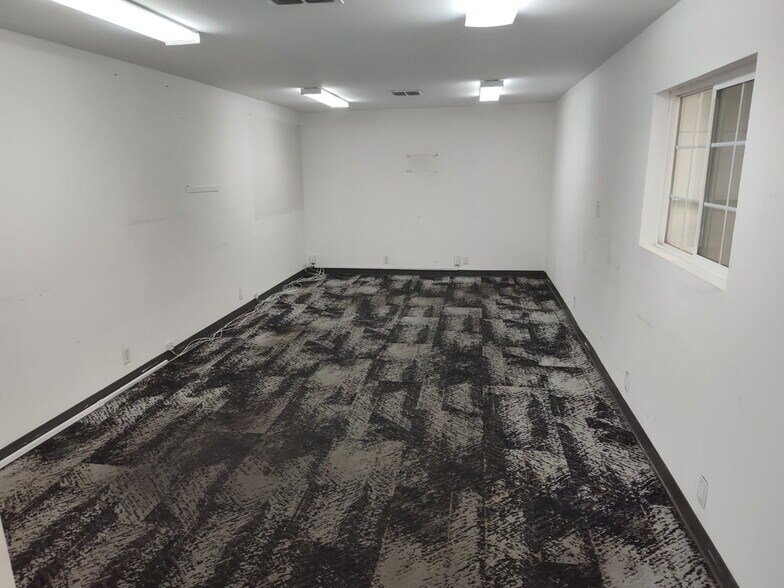 1381 Franquette Ave, Concord, CA à louer - Photo du bâtiment - Image 3 de 11