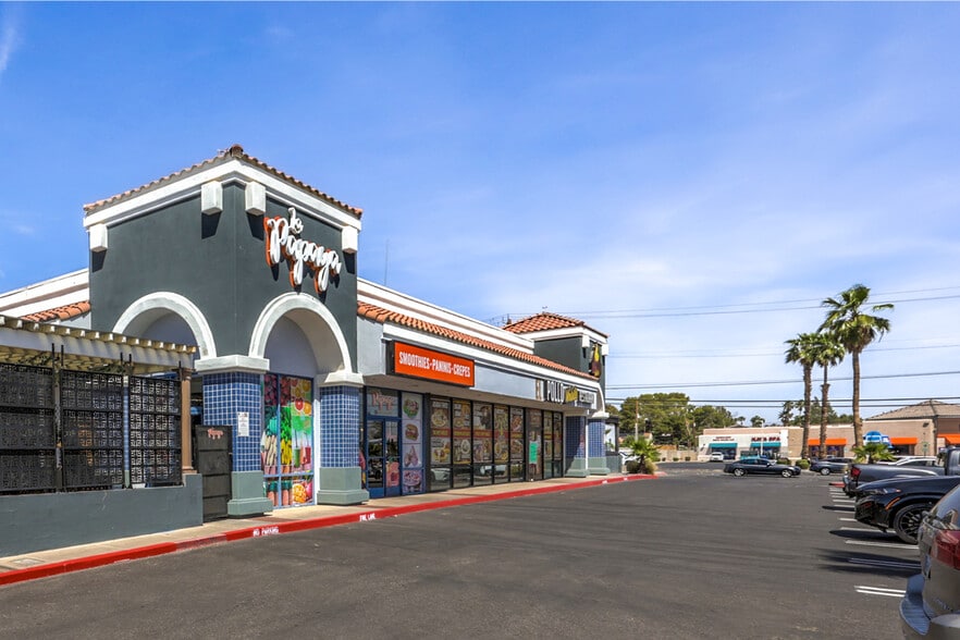 Pecos Plaza portfolio of 6 properties for sale on LoopNet.ca - Building Photo - Image 2 of 5