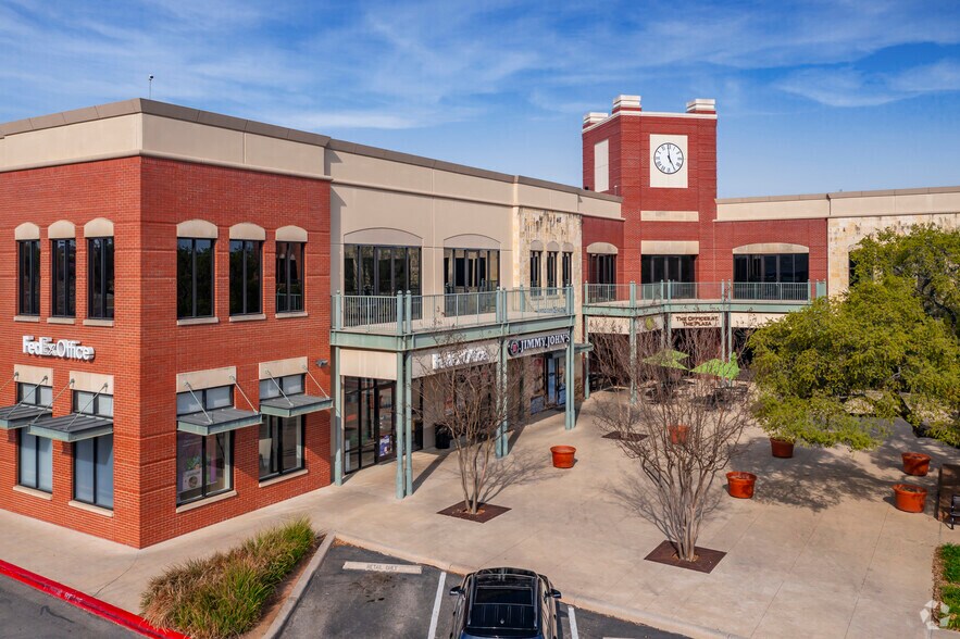 700 E Sonterra Blvd, San Antonio, TX à louer - Photo du bâtiment - Image 1 de 13