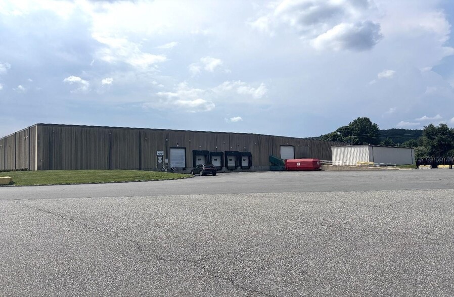 700 Bartley Chester Rd, Flanders, NJ for lease - Building Photo - Image 1 of 7