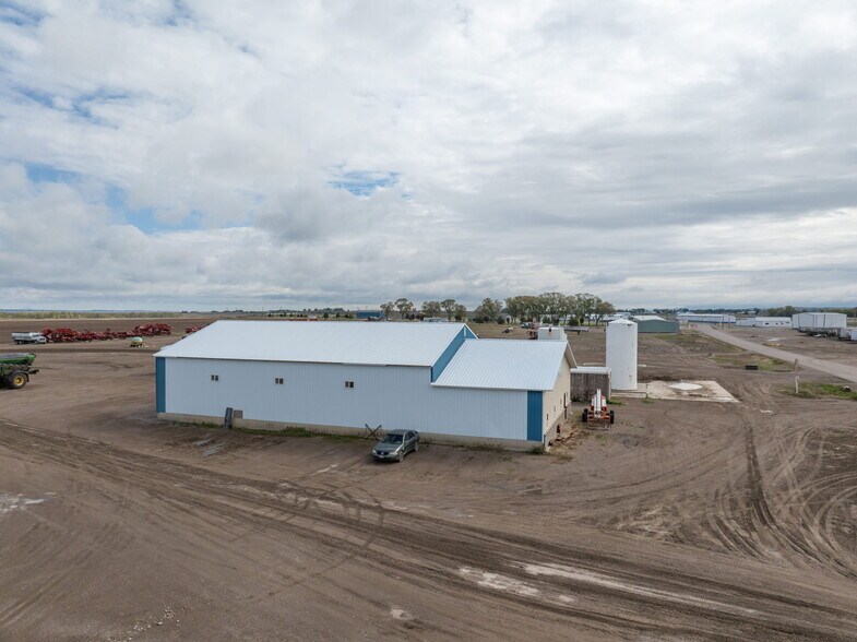 2765 Fairgrounds Rd, American Falls, ID à vendre - Photo du bâtiment - Image 3 de 54