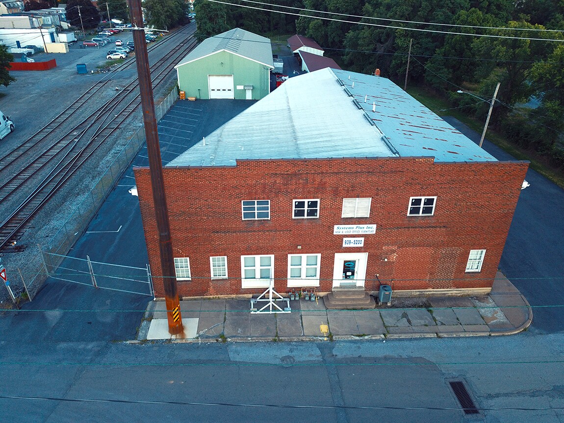 102 W Franklin St, Steelton, PA à vendre Photo du bâtiment- Image 1 de 1