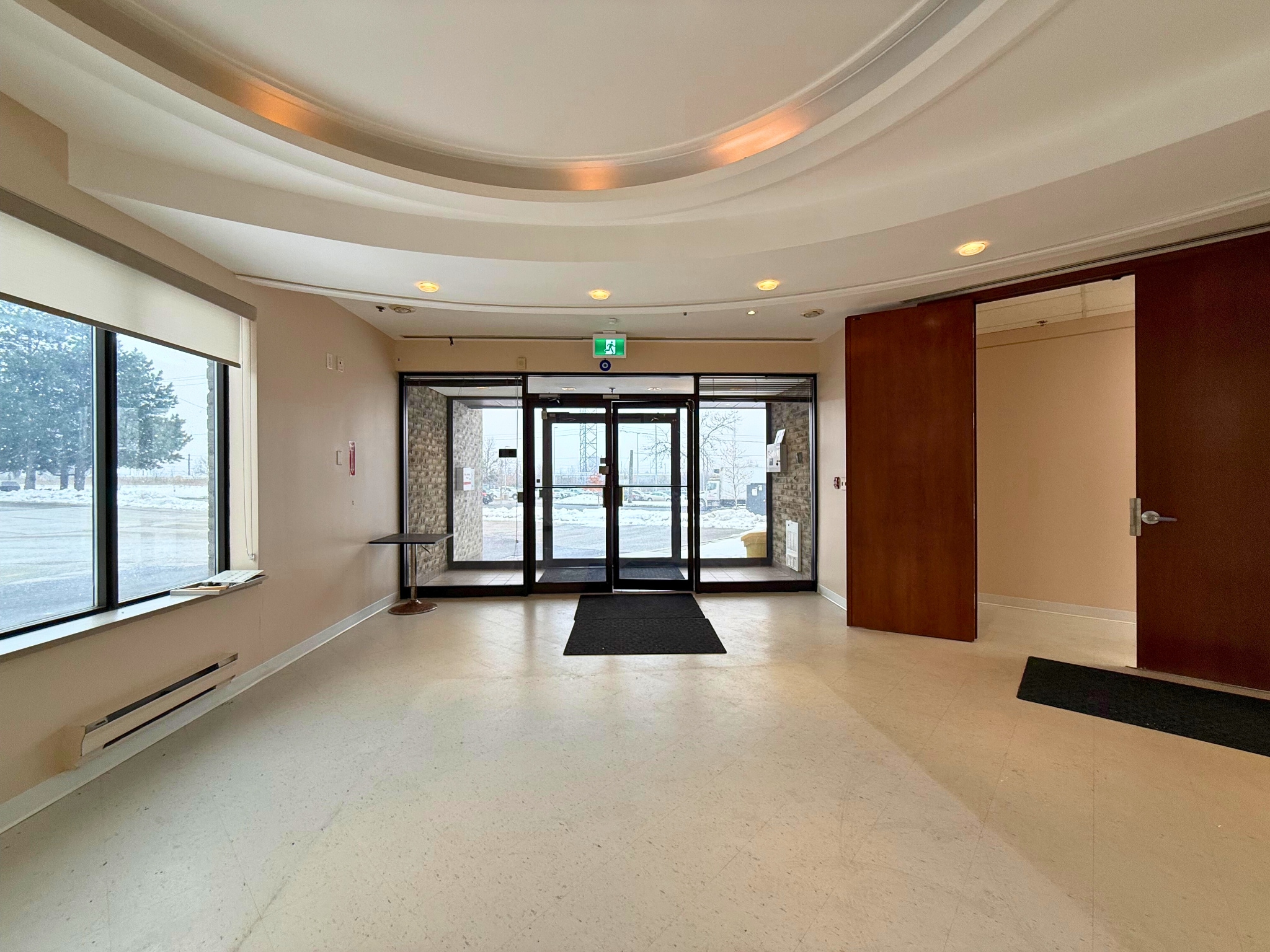 100 Middlefield Rd, Toronto, ON à louer Photo intérieure- Image 1 de 8