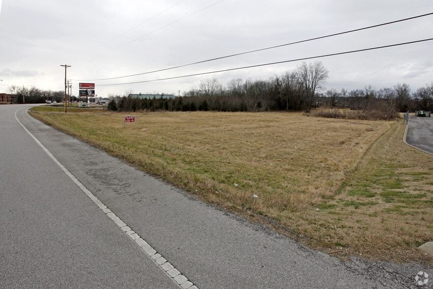 337 W Baddour Pky, Lebanon, TN for sale - Primary Photo - Image 1 of 1