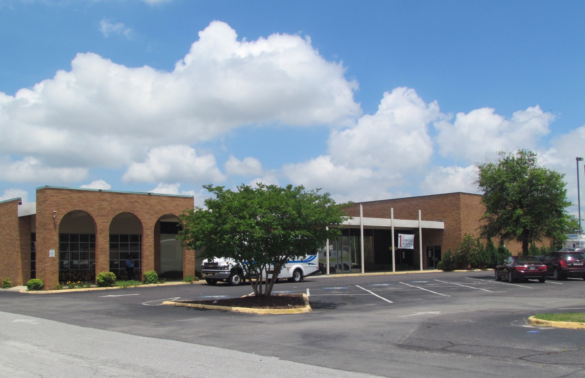 1649 Gordon Hwy, Augusta, GA for lease Primary Photo- Image 1 of 11