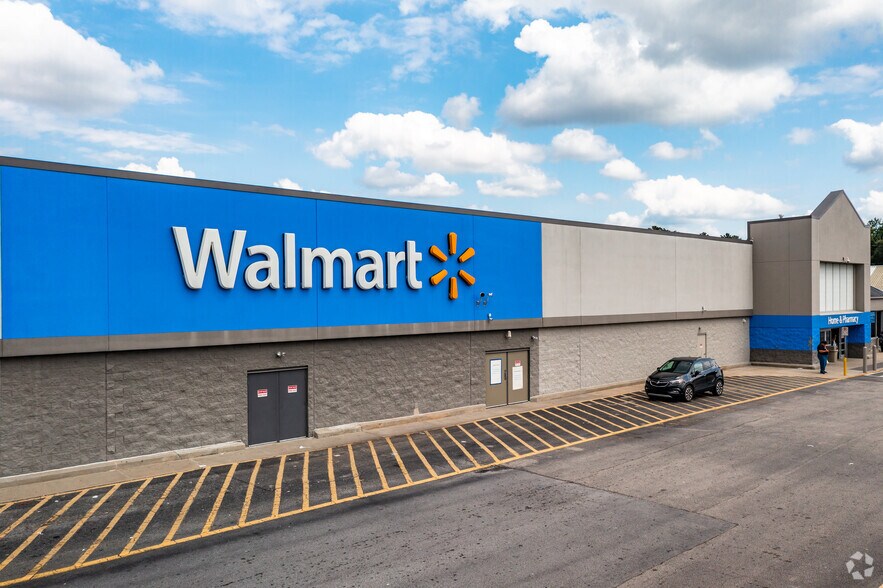 7048 Highway 85, Riverdale, GA à louer - Photo du bâtiment - Image 2 de 11