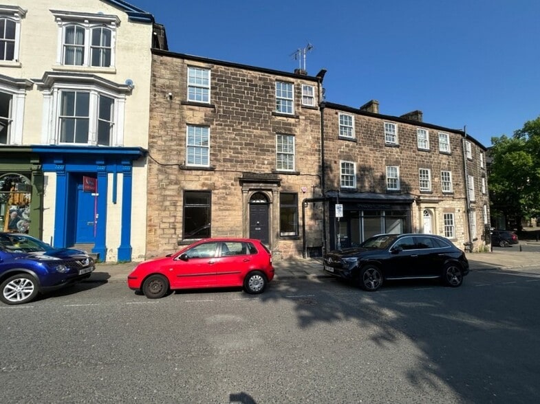 35-37 Swan Rd, Harrogate for lease - Building Photo - Image 2 of 4
