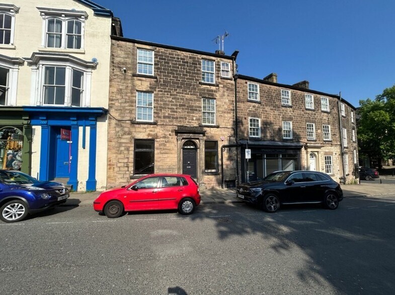35-37 Swan Rd, Harrogate à louer - Photo du bâtiment - Image 2 de 4