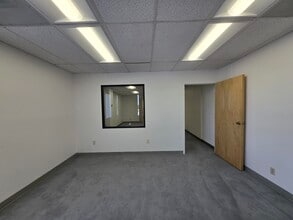 14895 E 14th St, San Leandro, CA for lease Interior Photo- Image 2 of 4
