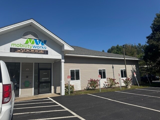 5 David Dr, Essex, VT for lease Primary Photo- Image 1 of 9