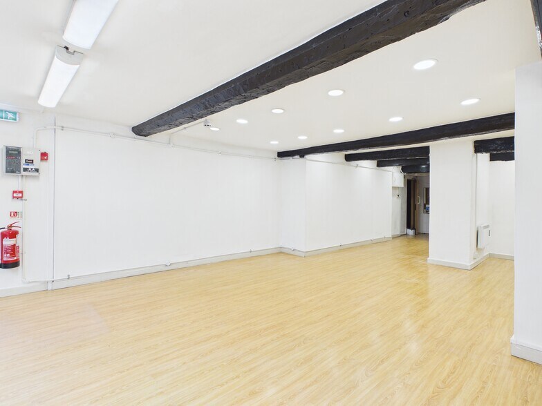 12 New St, Ledbury for lease - Building Photo - Image 2 of 9