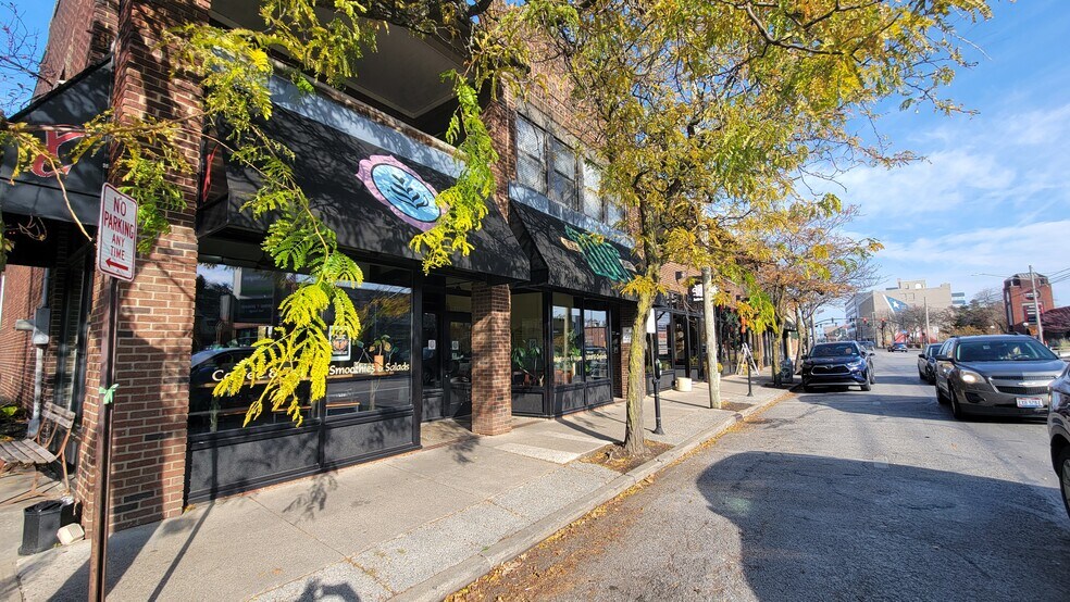 15100-15118 Detroit Ave, Lakewood, OH à louer - Photo du bâtiment - Image 2 de 6