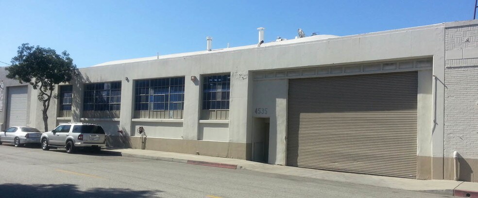 4515-4561 E 48th St, Vernon, CA for lease - Building Photo - Image 3 of 14