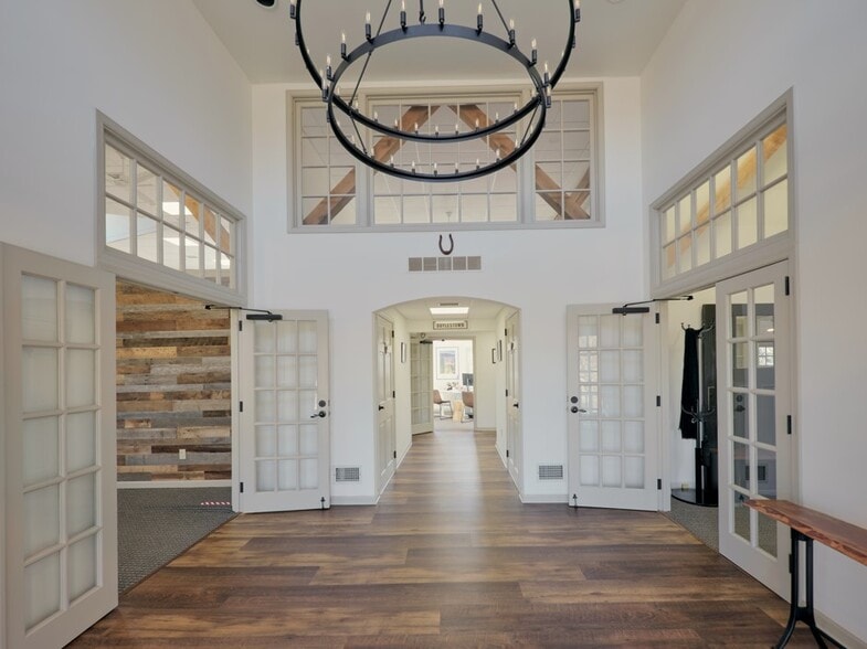 3359 Durham Rd, Doylestown, PA for lease - Interior Photo - Image 2 of 4
