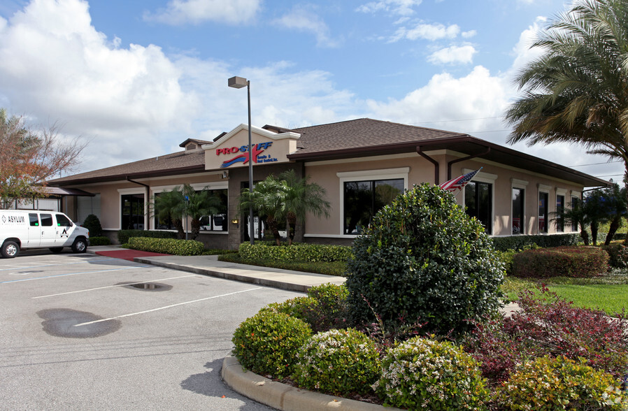 6211 Edgewater Dr, Orlando, FL for lease - Primary Photo - Image 2 of 4