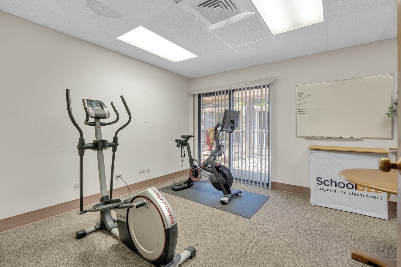 8000 E Prentice Ave, Greenwood Village, CO 80111 - Unité D1 -  - Photo intérieure - Image 2 of 15