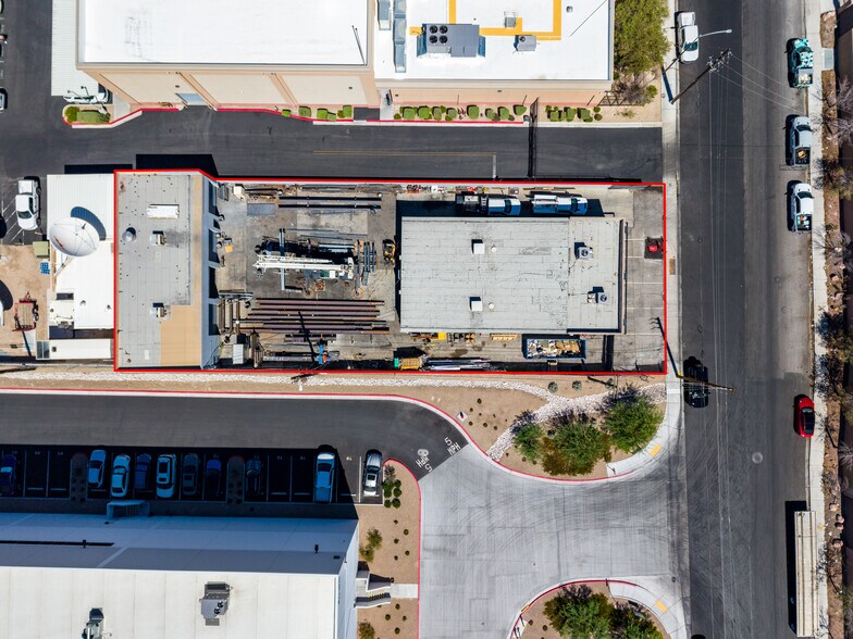 3850 Pioneer Ave, Las Vegas, NV à vendre - Photo du bâtiment - Image 3 de 37