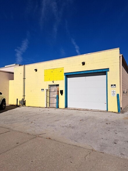 717 W Broadway, Council Bluffs, IA à louer - Photo du bâtiment - Image 2 de 5