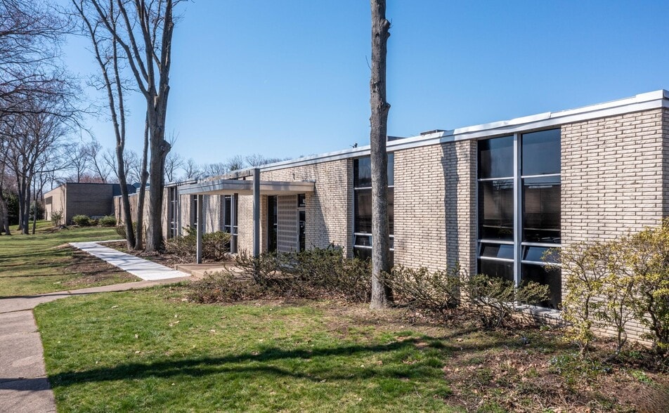 10-50 Charles St, Westwood, NJ à louer - Photo du bâtiment - Image 1 de 7