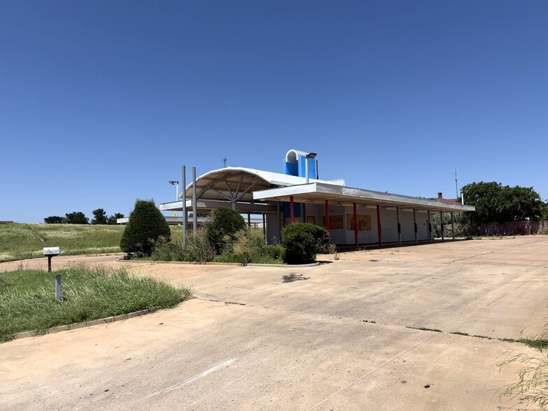 1298 N Bailey St, Electra, TX à vendre - Photo du bâtiment - Image 3 de 25