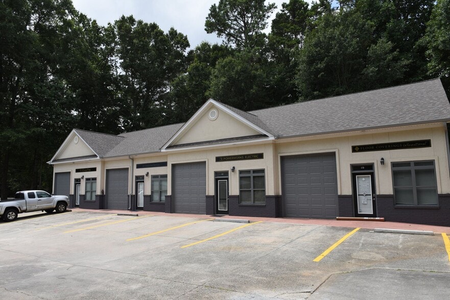 193-199 Fulton Ct, Peachtree City, GA à louer - Photo principale - Image 3 de 12