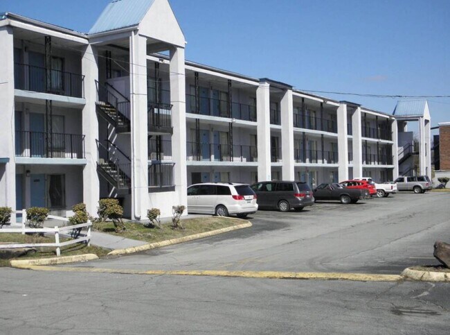 Plus de détails pour 1500 N Cherry St, Knoxville, TN - Multi-résidentiel à vendre