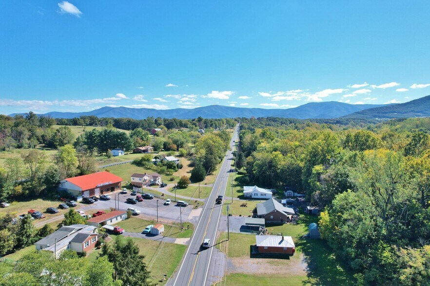 1759 US Hwy Bsn 340 W, Stanley, VA à vendre - Photo du bâtiment - Image 2 de 27