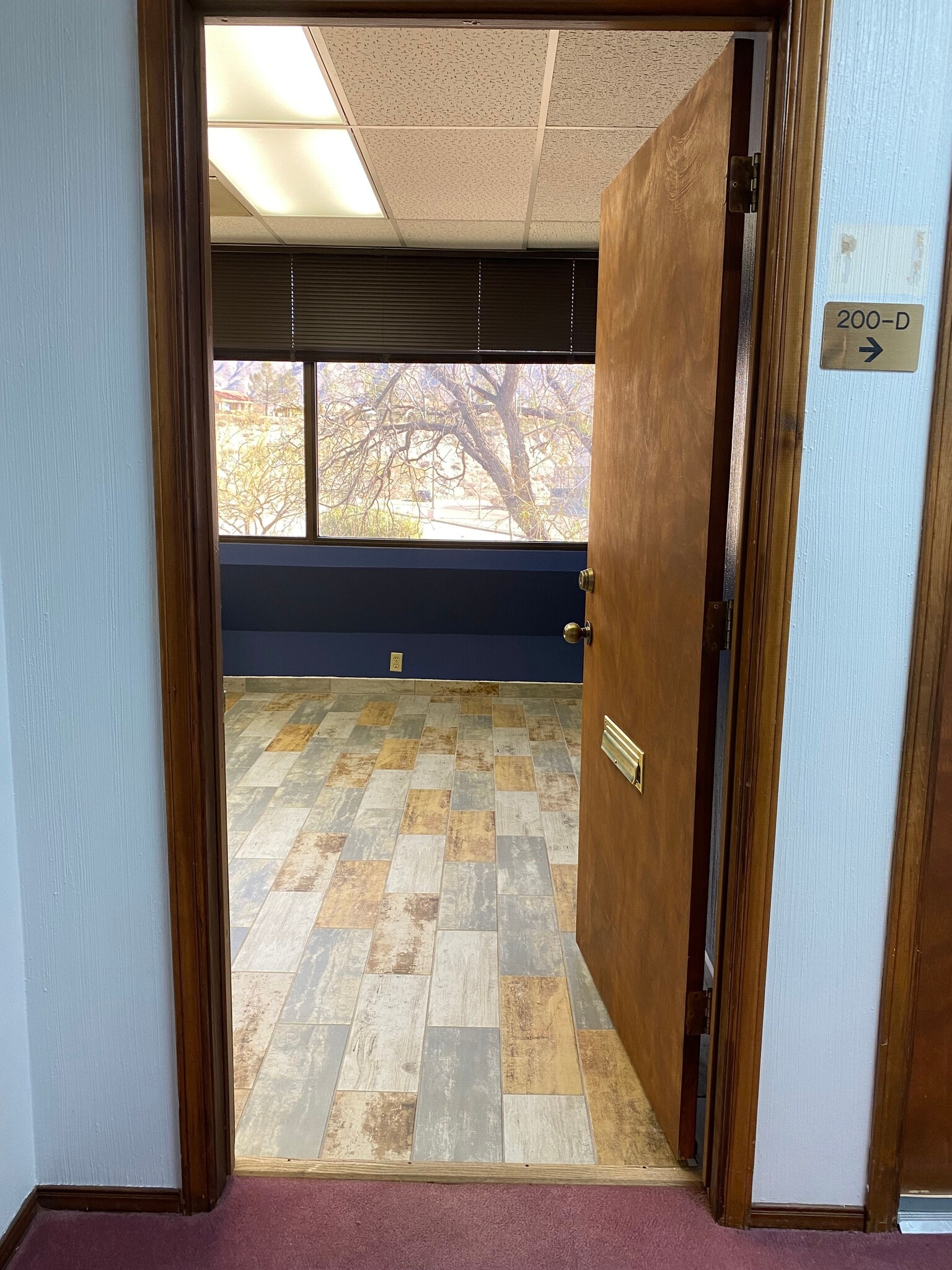 5862 Cromo Dr, El Paso, TX for lease Interior Photo- Image 1 of 3