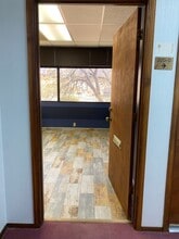 5862 Cromo Dr, El Paso, TX for lease Interior Photo- Image 1 of 3