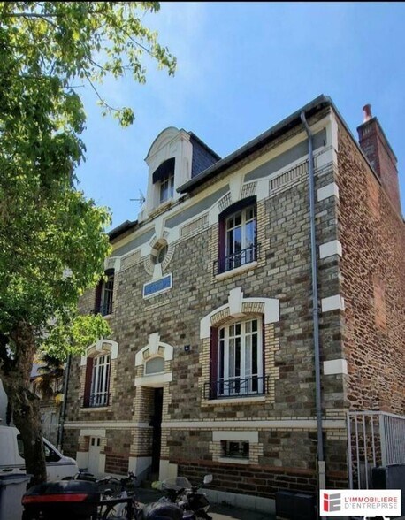 Office in Rennes for lease - Building Photo - Image 2 of 7