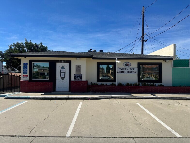 21617 Figueroa St, Carson, CA à vendre - Photo principale - Image 1 de 15