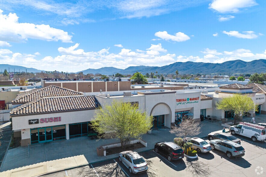 27345-27375 Jefferson Ave, Temecula, CA à louer - Photo du bâtiment - Image 3 de 18