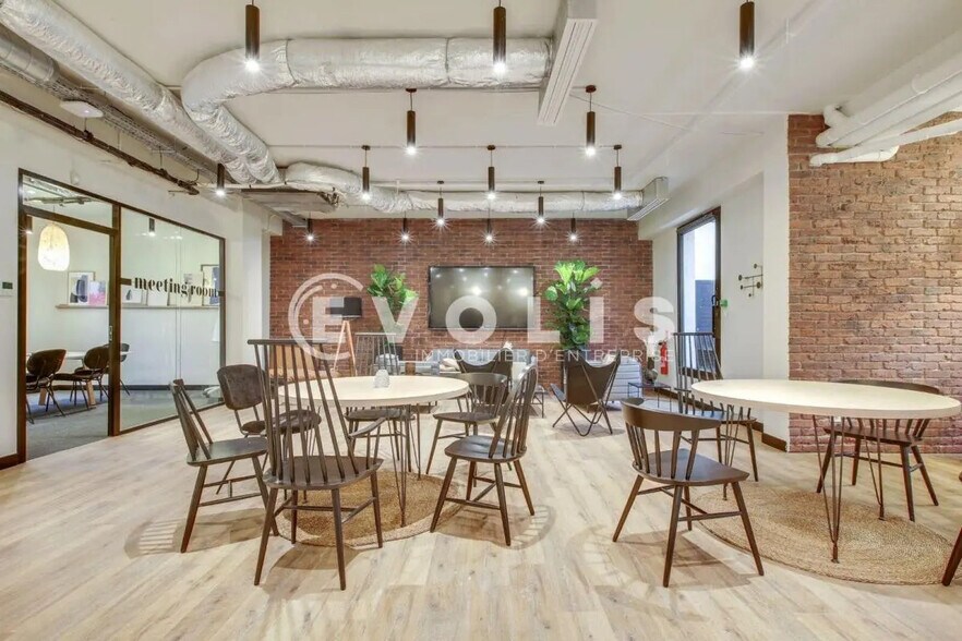 Office in Boulogne-Billancourt for lease - Building Photo - Image 1 of 5