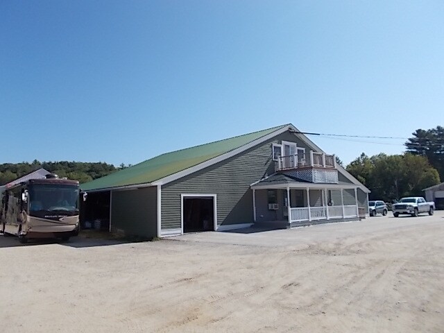 590 Main St, Dixfield, ME à vendre - Photo du bâtiment - Image 3 de 7
