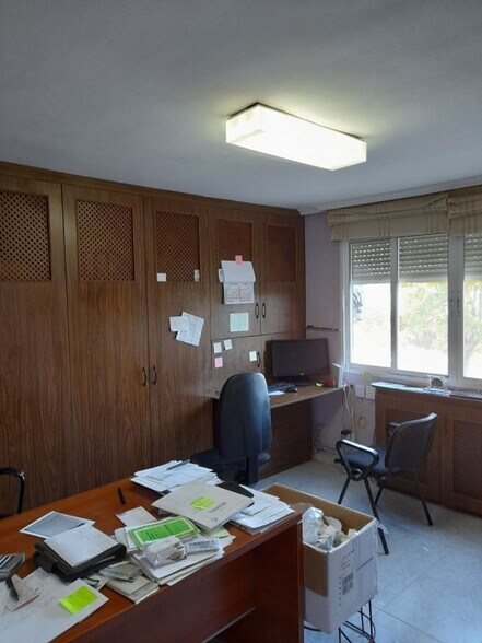 Commerce de détail dans Cáceres à louer - Photo du bâtiment - Image 1 de 7