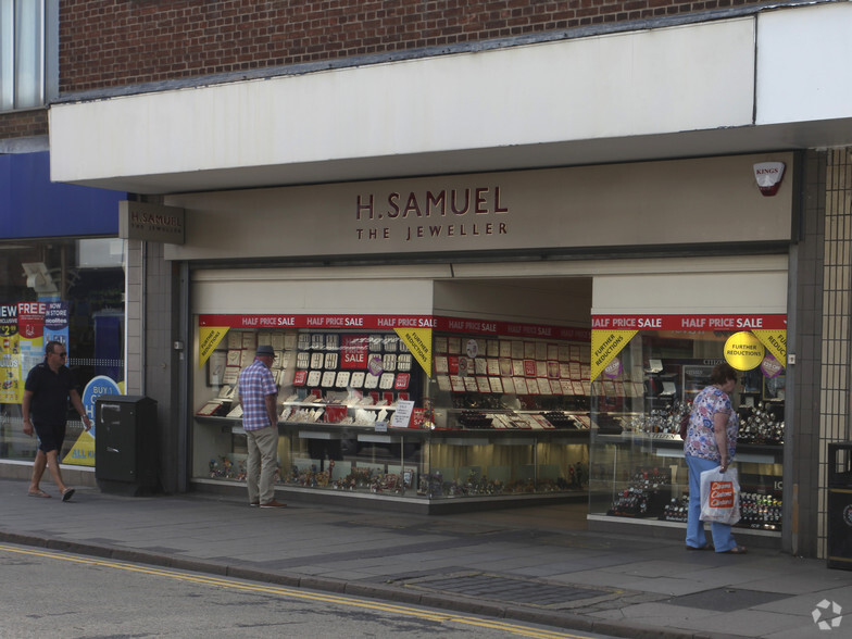 52-53A High St, Grantham à louer - Photo du bâtiment - Image 3 de 13